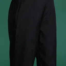 Indo Era Embroidered Three-Quarter Sleeves Pure Cotton Tunic & Trouser image 3