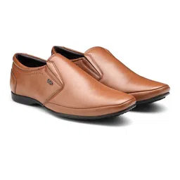 Lee Cooper Men Solid Slip On Leather Formal Shoes image 5