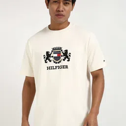 Tommy Hilfiger Men Graphic Printed Round Neck Cotton T-shirt-picture-27