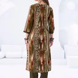 Simmu Women Printed Regular Pure Cotton Kurta with Trousers & With Dupatta image 4