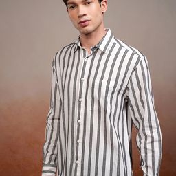 HIGHLANDER Men Relaxed Fit Spread Collar Vertical Striped Cotton Casual Shirt-image-98