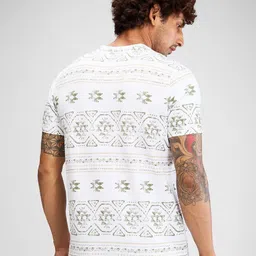 SPYKAR Men Printed Pockets Slim Fit T-shirt image 5