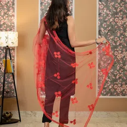 HELLA FASHIONS Embroidered Dupatta with Thread Work image 2