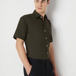 MARK & ALBERT Men India Slim Fit Spread Collar Solid Cotton Formal Shirt image 5