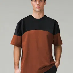 CLAFOUTIS Men Colourblocked T-shirt-picture-39