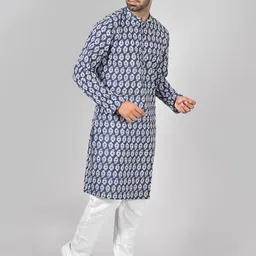 Anouk Rustic Men Paisley Printed Cotton Kurta with Pyjamas image 4