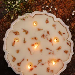 Mandy & Co White & Gold-Toned Marble Urli Jar Candle image 3