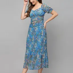 Mafadeny Floral Printed V-Neck Top & Skirt Co-Ords image 5