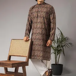 Rawayi Men Geometric Printed Band Collar Kurta image 2