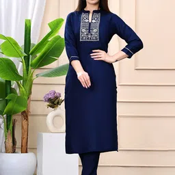 AAYUFAB Women Floral Embroidered Thread Work Kurta Set-picture-11