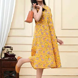 DMP EXPORT Floral Print A-Line Midi Dress image 4