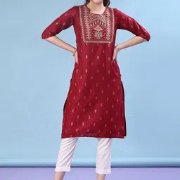 V-Mart Women Geometric Printed Flared Sleeves Thread Work Kurta-picture-15