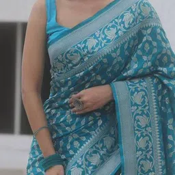 Peachmode Floral Printed Art Silk Saree image 4