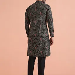 KISAH Men Ethnic Motifs Embroidered Kurta image 5