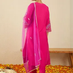 Indo Era Floral Embroidered Thread Work Kurta With Trousers & Dupatta image 5