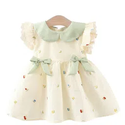 StyleCast x Revolte Print Flared Sleeve A-Line Dress-picture-4