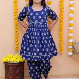 AATYA KIIDS Girls Floral Printed Pleated Pure Cotton Kurta with Trousers-picture-38