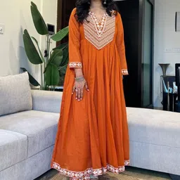 Fabinn Women Ethnic Motifs Regular Thread Work Kurta with Pyjamas & With Dupatta image 3