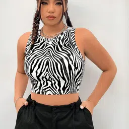 BAESD Animal Print Crop Top-picture-30