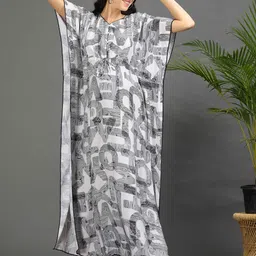 GOLDSTROMS Floral Print Maternity Maxi Dress image 3