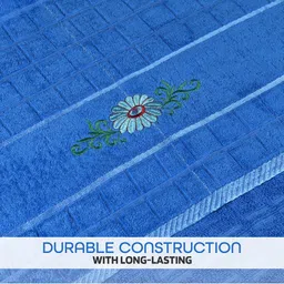 Myntra Elegant Homes Red & Blue 2 Pieces Checked Cotton 260 GSM Bath Towels image 2