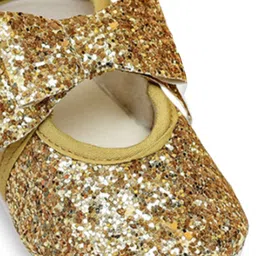 Daizy Girls Stylish shimmer booties image 4