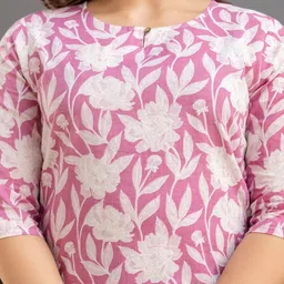 CLOTHYFUSION Floral Printed Pure Cotton Kurti image 4