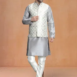 Jompers Men Regular Kurta with Churidar image 2