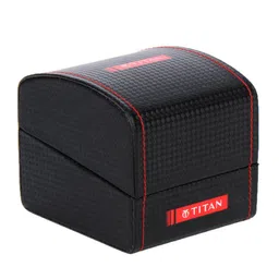 Titan Men Analogue Watch 2728SM01 image 5