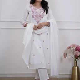 Brand Hill Women Ethnic Motifs Embroidered Regular Kurta & Trousers With Dupatta image 4