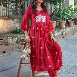 KALINI Women Pink Rayon Blend Embroidered Anarkali Kurta With Trousers-picture-33
