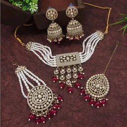 House of Pataudi Gold-Plated Kundan-Studded & Beaded Jewellery Set-picture-20