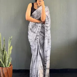 DIVASTRI Pure Georgette Saree image 4