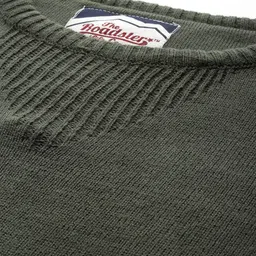 roadster Men Solid Round Neck Green Sweater image 2