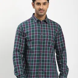 Indian Terrain Men Classic Fit Checked Spread Collar Pure Cotton Casual Shirt-picture-17