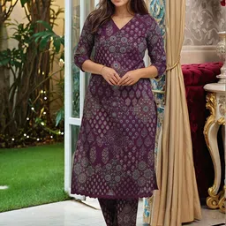 DIVASTRI Women Floral Printed Regular Kurta with Palazzos-image-37