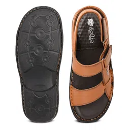 SOFTIO Men Fisherman Sandals image 5