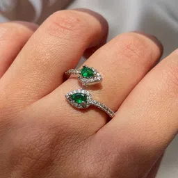 ISHKAARA Rhodium-Plated Green Twin Crystal Gleam Finger Ring image 3