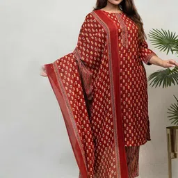 M MARCHLABEL Floral Printed Round Neck Pure Cotton Kurta With Trousers & Dupatta-picture-19