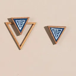 WHE Wooden Triangular Shaped Studs image 2