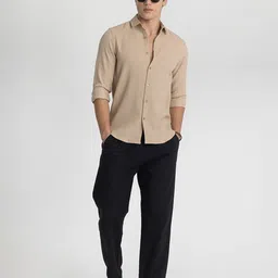 Snitch Men Smart Spread Collar Solid Slim Fit Casual Shirt image 4