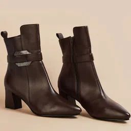 Ginger by Lifestyle Women Smart Casual  Solid Slip-On Sneakers-image-54