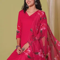 DIVASTRI Floral Printed V-Neck Straight Kurta With Trousers & Dupatta image 4