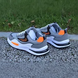 Lejano Men Colourblocked Sneakers image 3