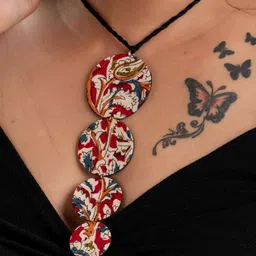 Look and Adorn Handcrafted Necklace image 2