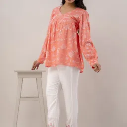 Shedika Women Floral Printed Empire Kurti with Trousers image 3