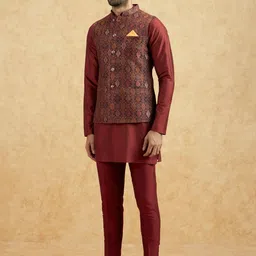 KISAH Men Regular Kurta with Trousers image 3