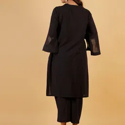 INAAYA JAIPUR V Neck Tunic With Trousers Co-Ords image 2