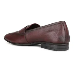 PRIVO by Inc.5 Men Textured Leather Loafers image 3
