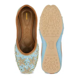 Anouk Women Embellished Ethnic Mojaris Flats image 2